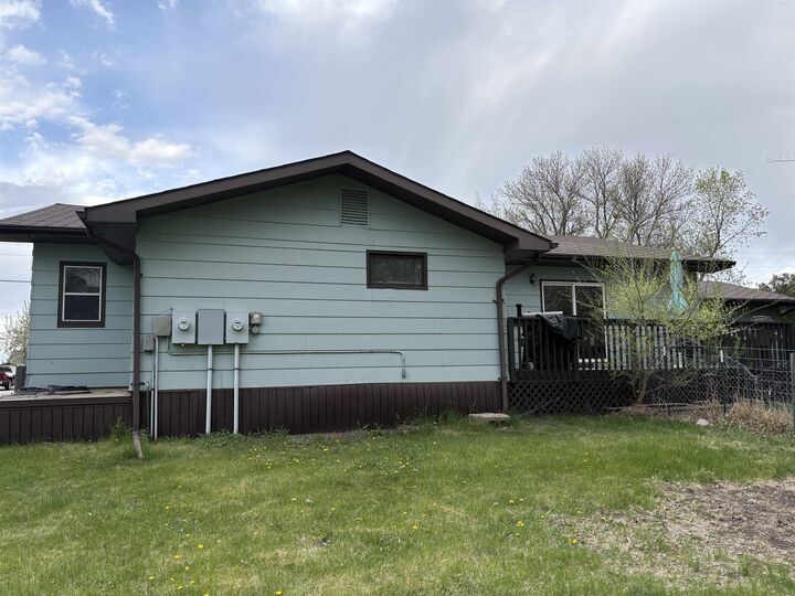 Property Photo:  112 Pleasant Ave N  ND 58785 