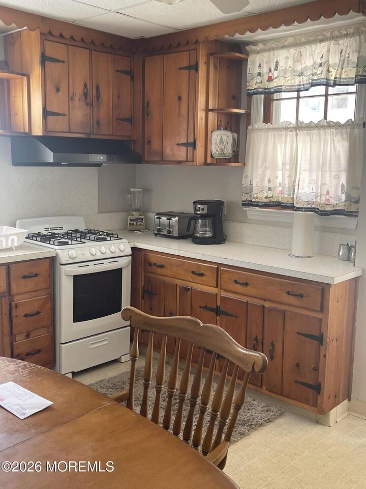 Property Photo:  127 Hancock Avenue  NJ 08751 