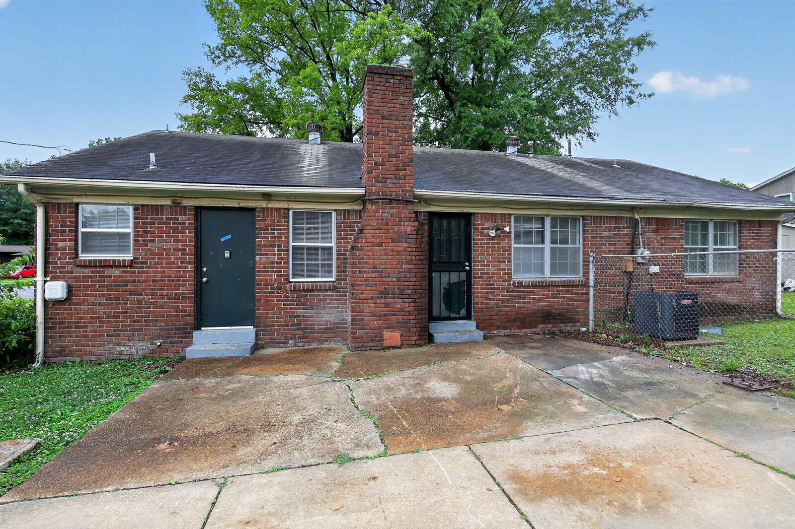 Property Photo: 3332 Clearbrook St TN 38118