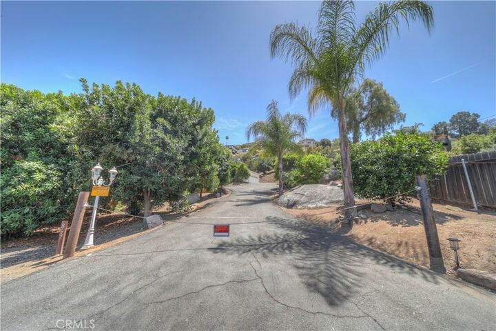 Property Photo:  897 Leland Place  CA 92019 