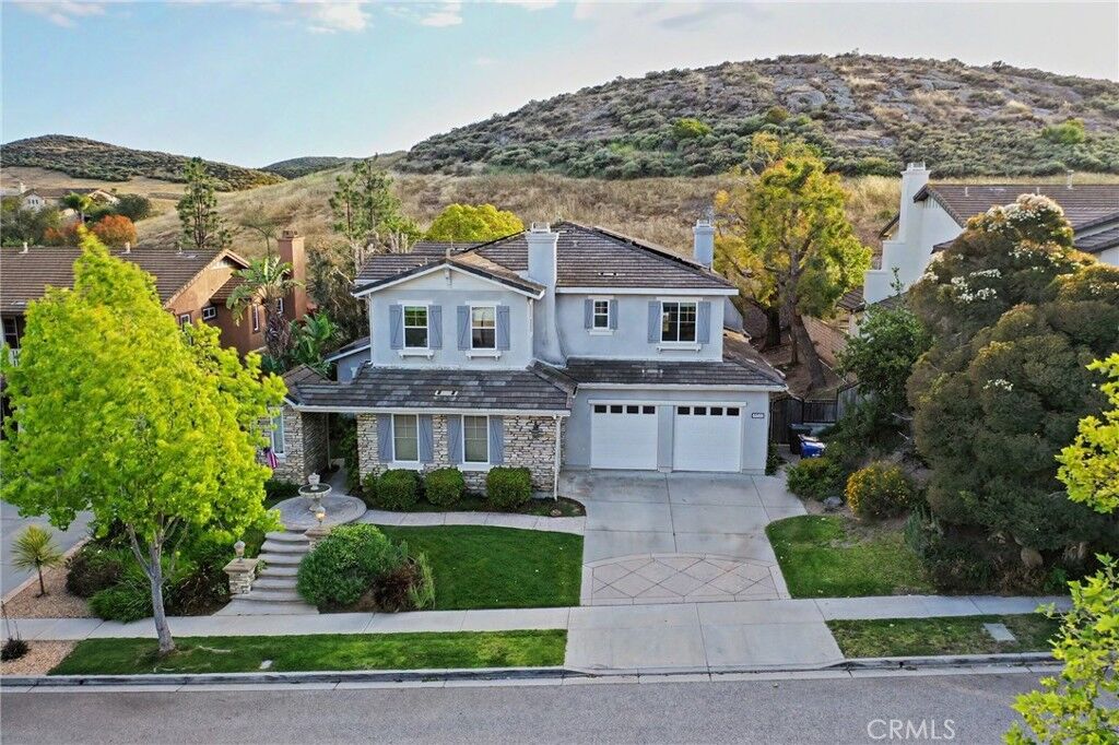Property Photo:  5332 Via Pisa  CA 91320 