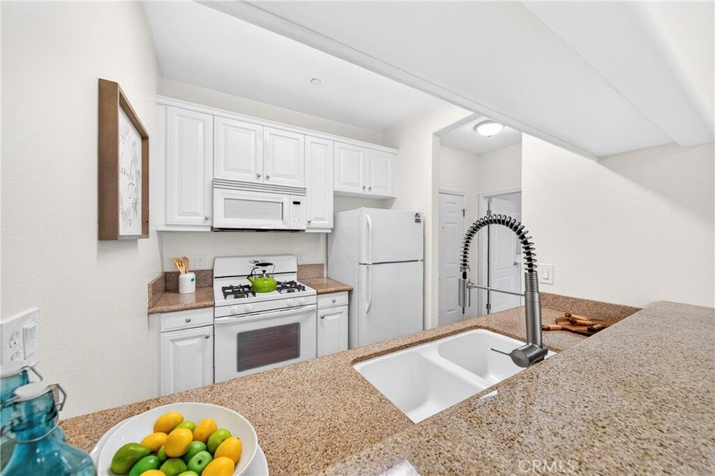 Property Photo:  3120 Sepulveda Boulevard 301  CA 90505 