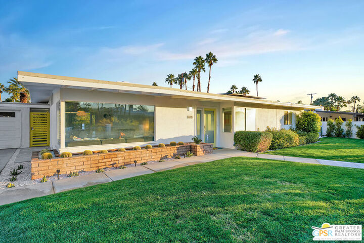 Property Photo:  1890 E Amado Road  CA 92262 
