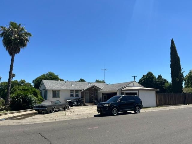 Property Photo: 3100 Normington Drive CA 95833