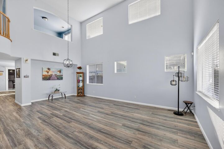 Property Photo: 10308 Jenny Lynn Way CA 95757