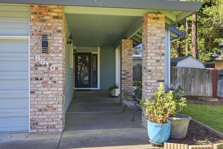 Property Photo:  8510 Diamond Oak Way  CA 95624 