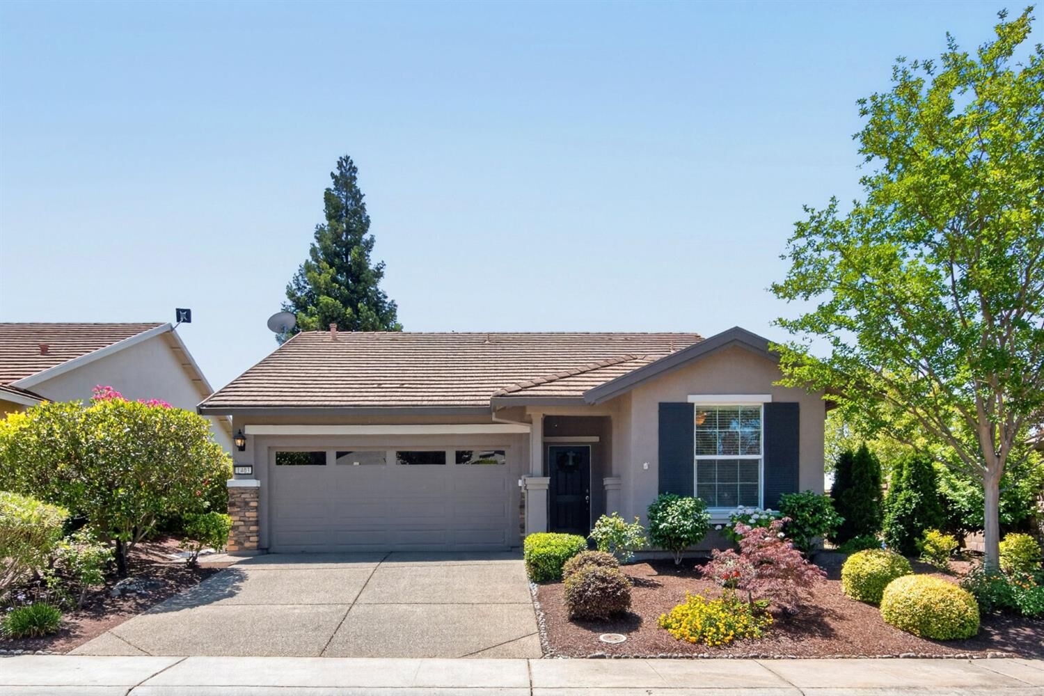 Property Photo: 1403 Topanga Lane CA 95648