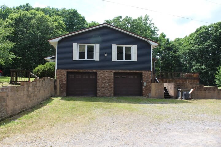 Property Photo: 110 Towering Oaks Dr TN 37178