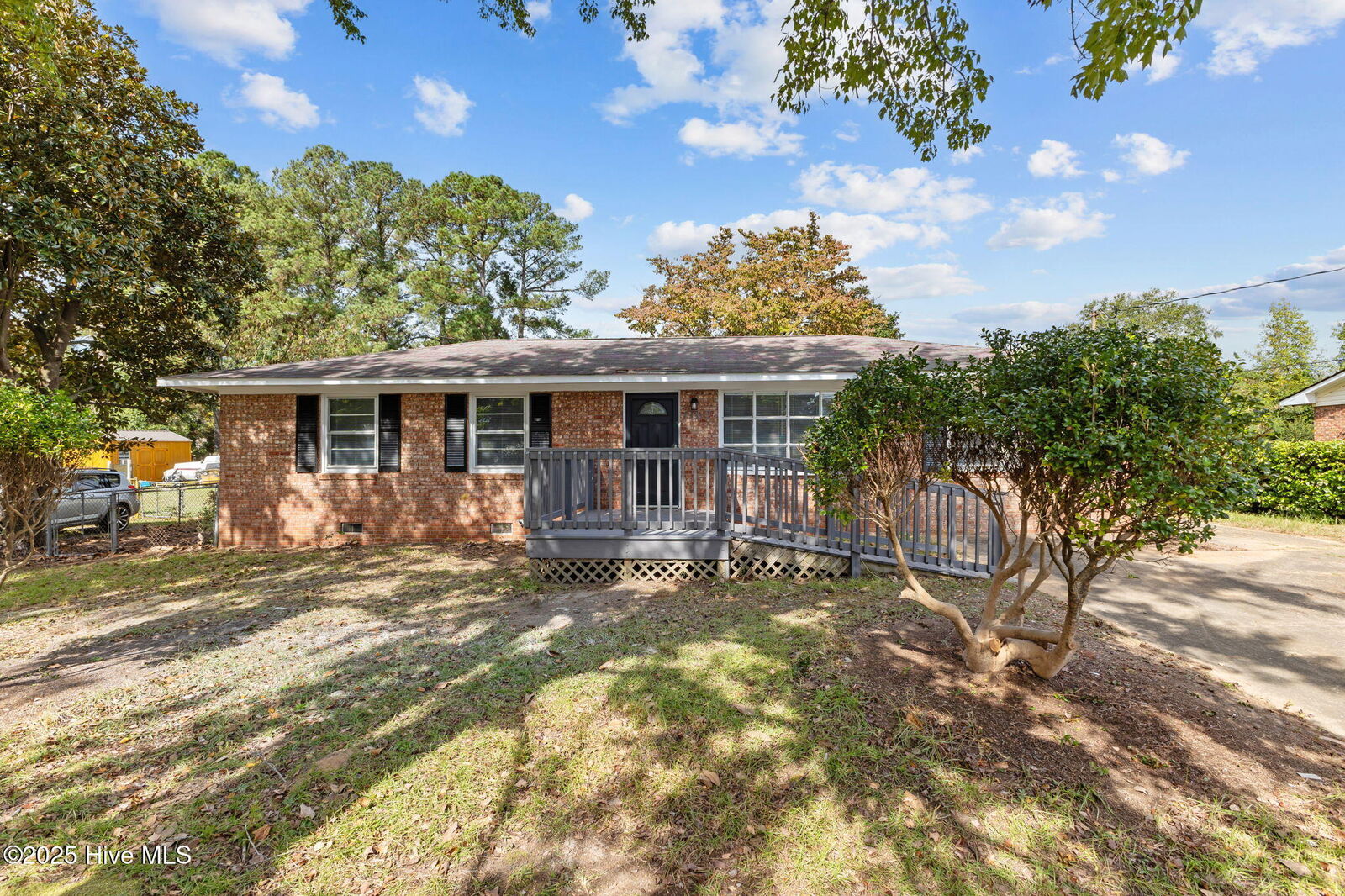Property Photo:  1102 Danbury Road  NC 28311 