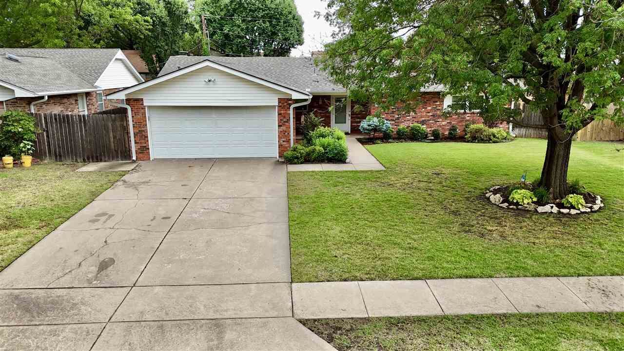 Property Photo:  2717 McKinley  OK 74601 