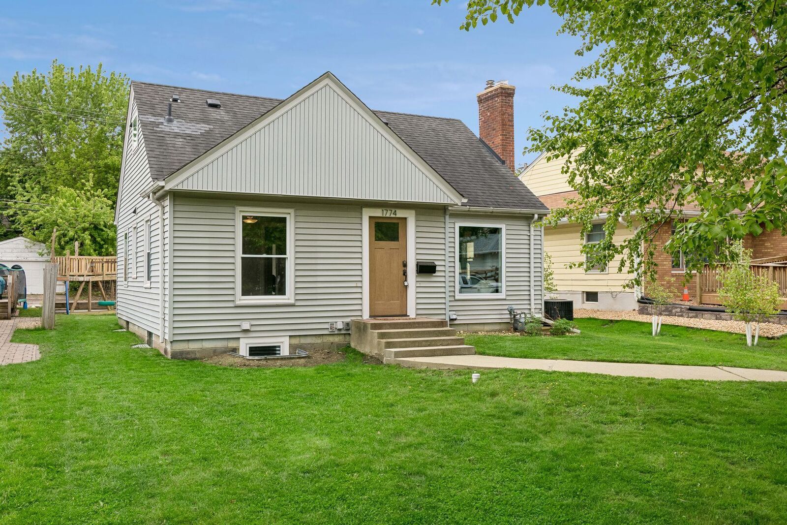 Property Photo:  1774 Rome Avenue  MN 55116 