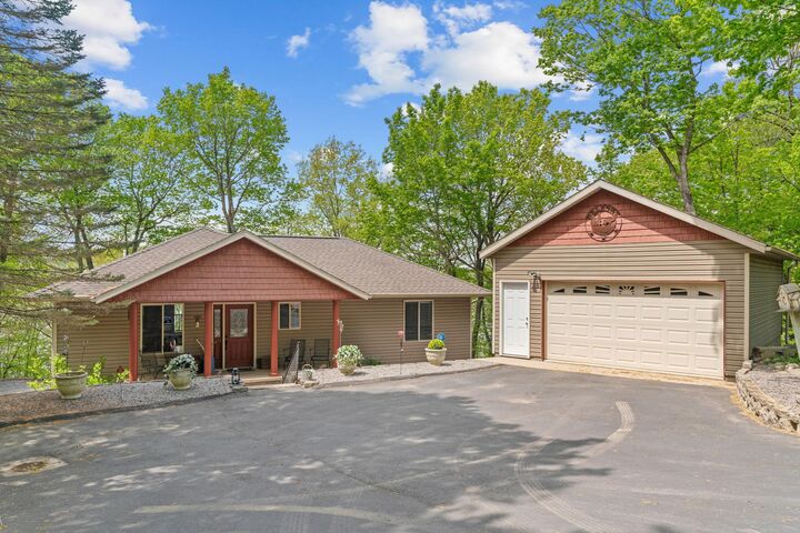 Property Photo: 10039 Amigo Trail MN 56336