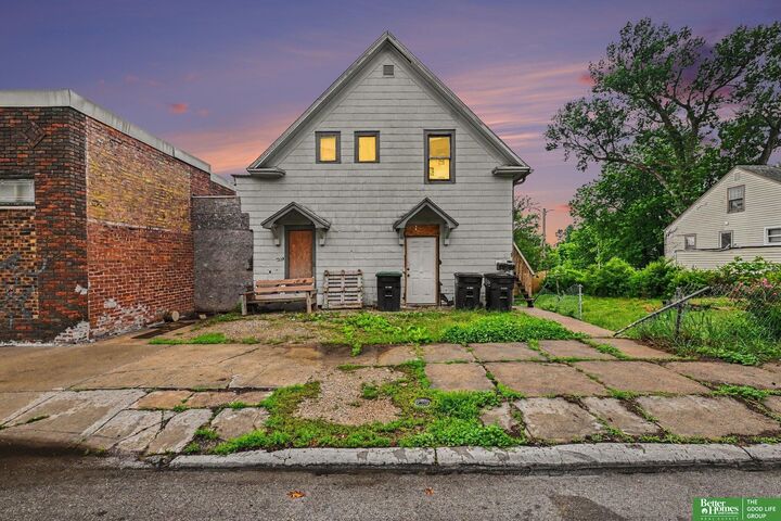 Property Photo:  4201 Grand Avenue  NE 68111 