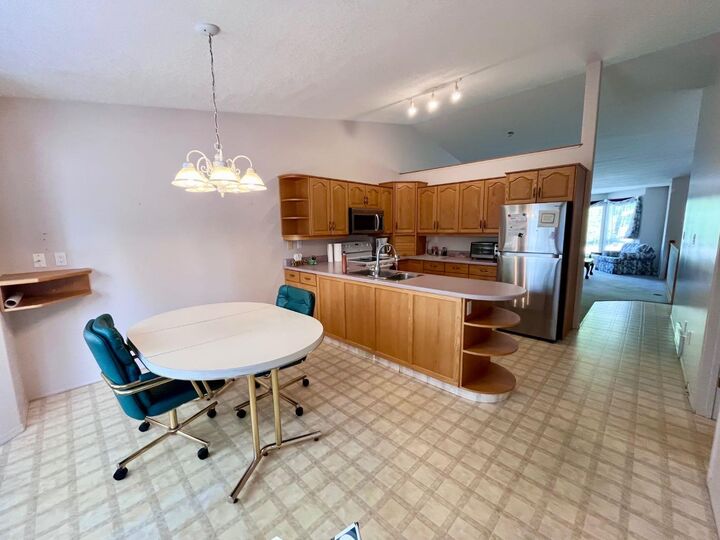 Property Photo: 166 Hallam Drive AB T7V 2C3