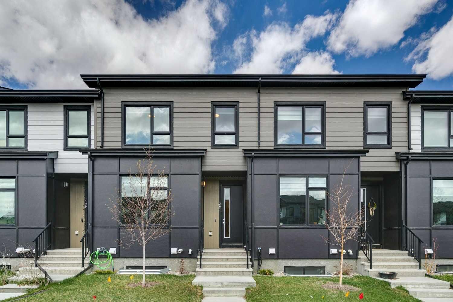Property Photo: 201 Vantage Drive AB T4C 3G4