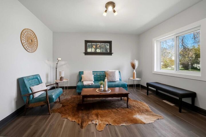 Property Photo: 4605 49 Street AB T4N 1T4