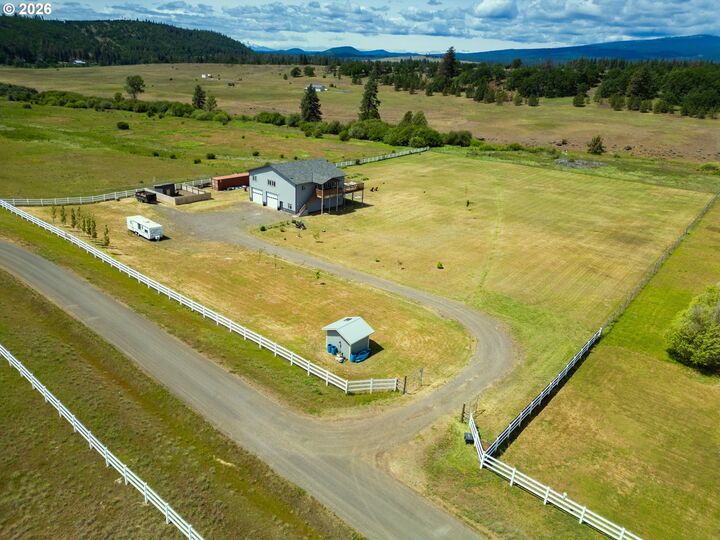 Property Photo:  19 Inverness Rd  WA 98620 