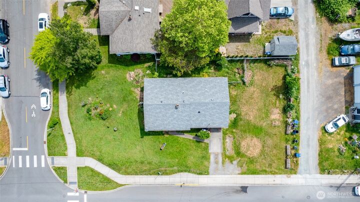 Property Photo:  1605  20th Street  WA 98221 