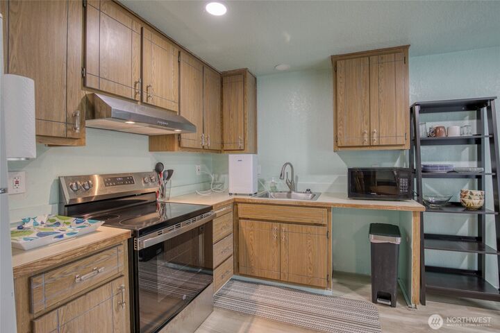 Property Photo:  865  Cuddy Court NW 107  WA 98569 