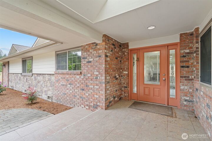 Property Photo: 1630 Danner Lane NE WA 98156