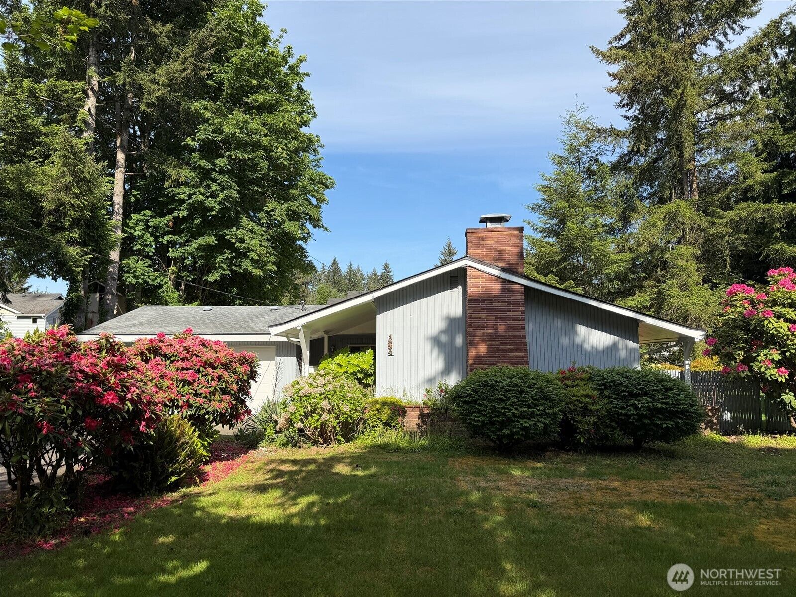 Property Photo:  1534  College Street NE  WA 98516 