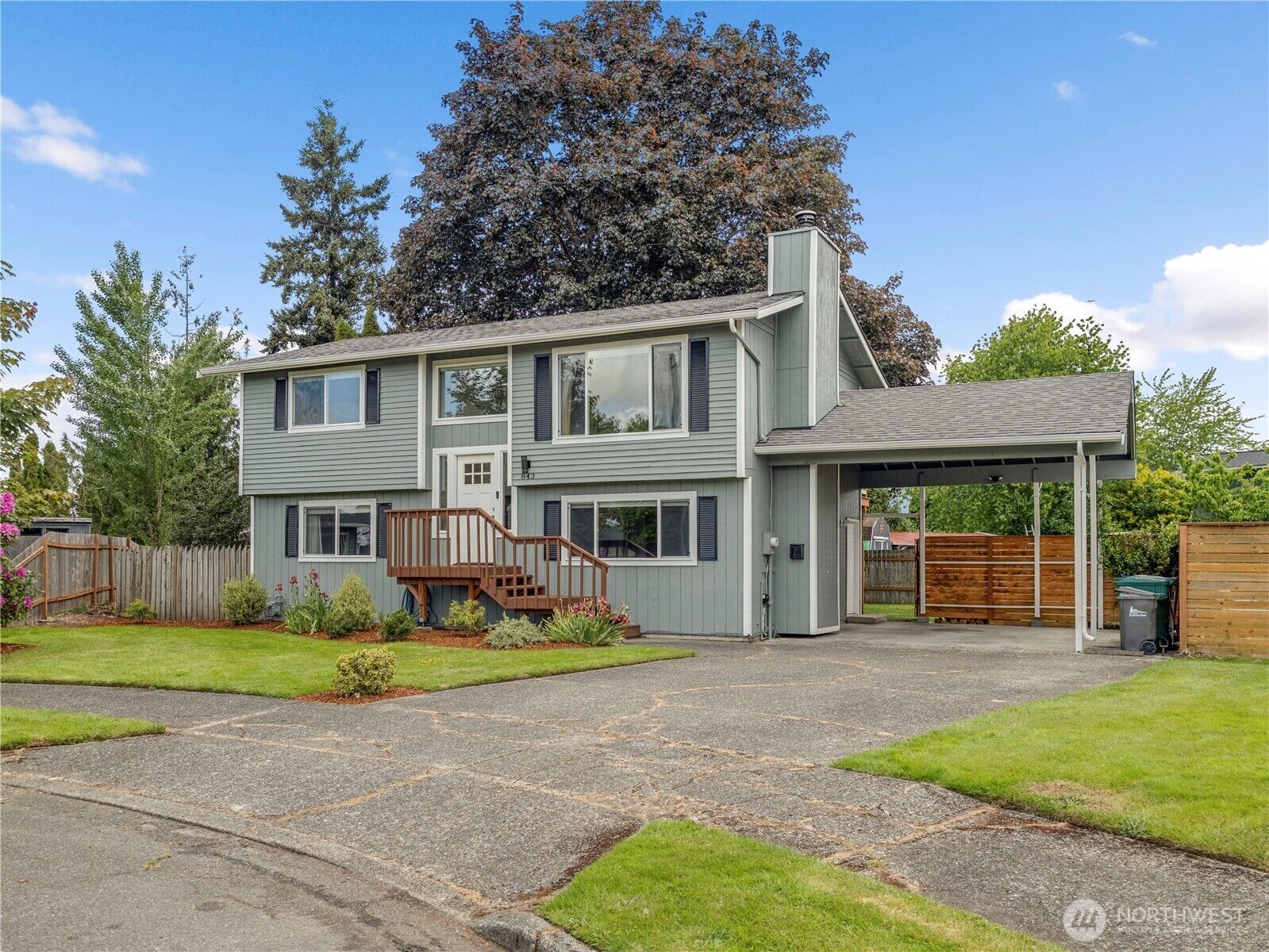 Property Photo: 843 Harmony Lane WA 98022