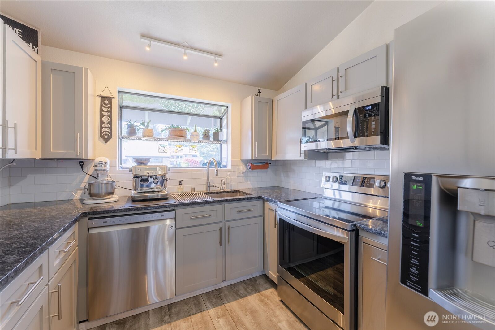 Property Photo:  3435  Auburn Way  S 30  WA 98092 