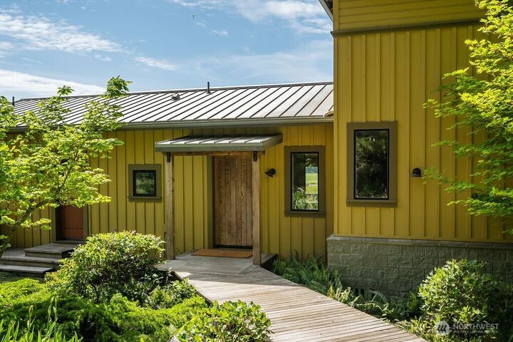 Property Photo:  72  Davies Drive  WA 98261 