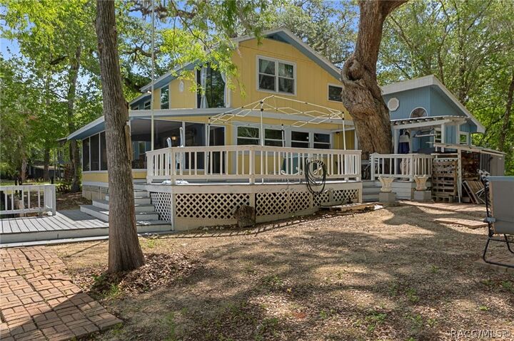 Property Photo:  3503 E Westcove Court  FL 34434 