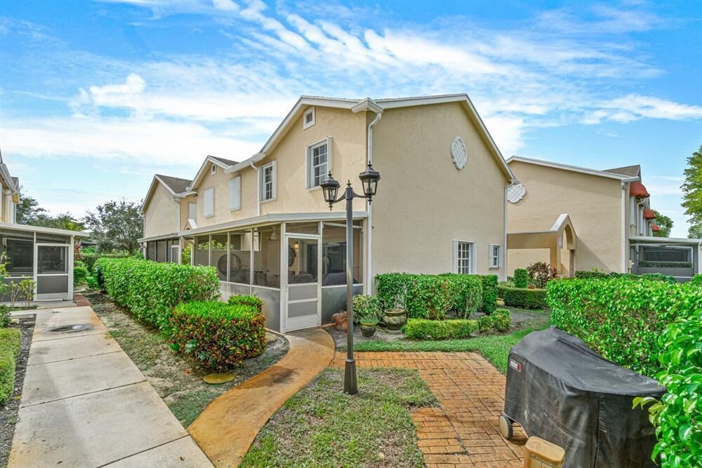 Property Photo: 338 Waterside Drive FL 33462