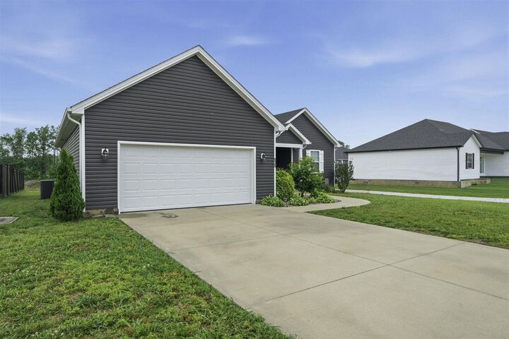 Property Photo:  835 China Tree Way  KY 42101 