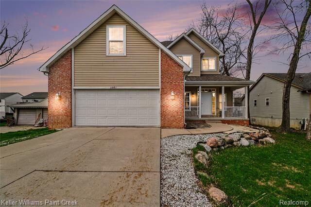 Property Photo:  3281 Troy Drive  MI 48083 
