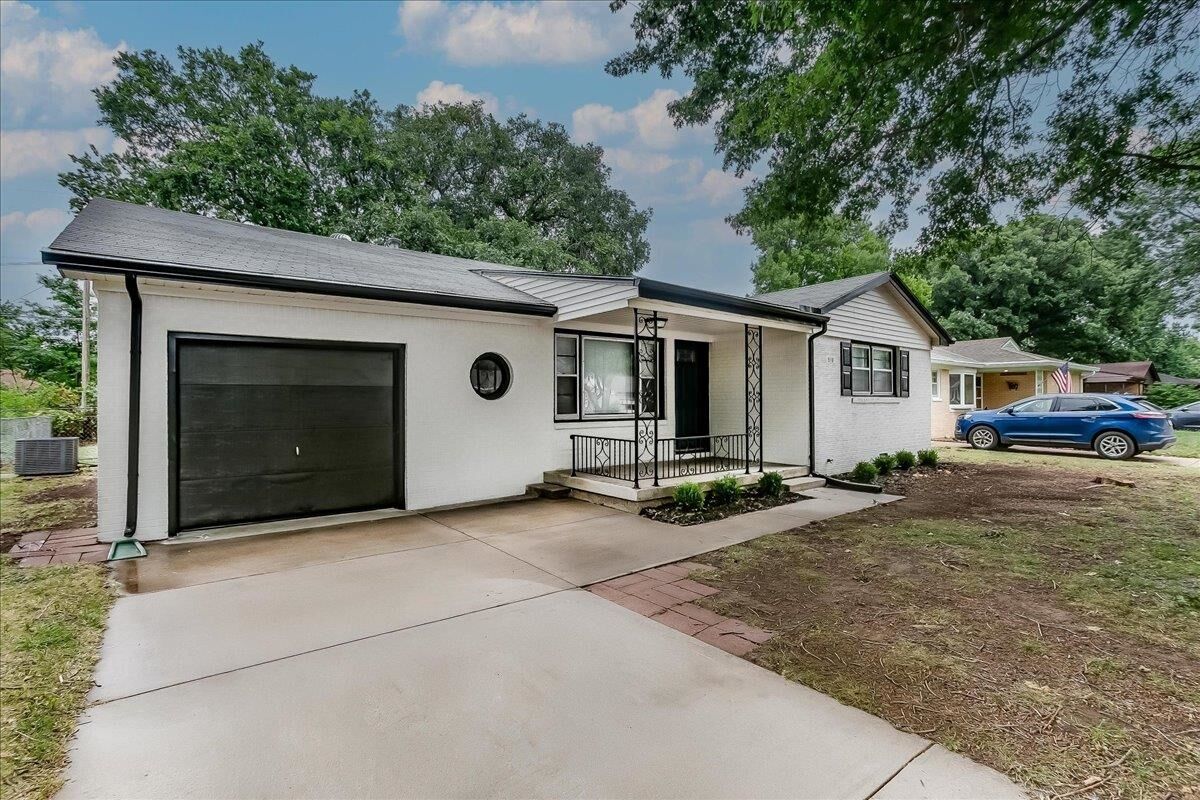Property Photo:  518 S Kokomo  KS 67037 
