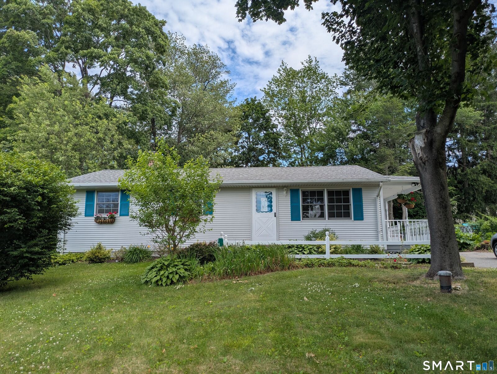 Property Photo:  16 Jan Drive  CT 06066 