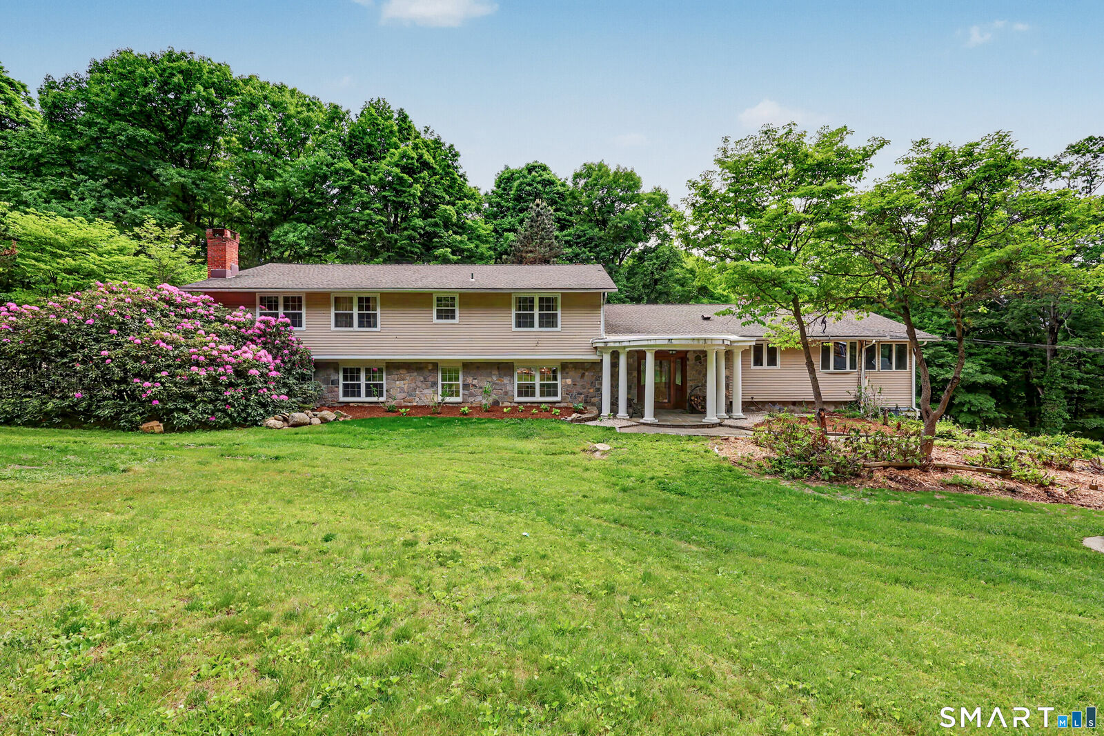 Property Photo: 16 Shady Lane CT 06896