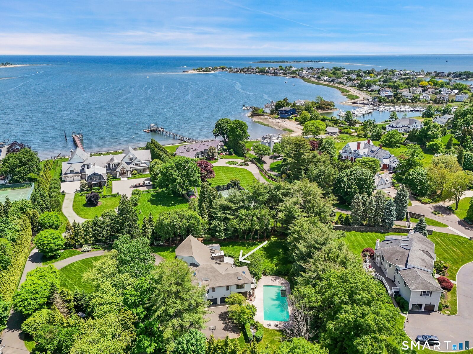 Property Photo:  299 Saugatuck Avenue  CT 06880 