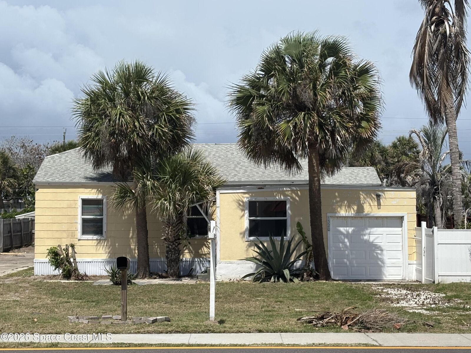 Property Photo: 1320 S Atlantic Avenue FL 32931