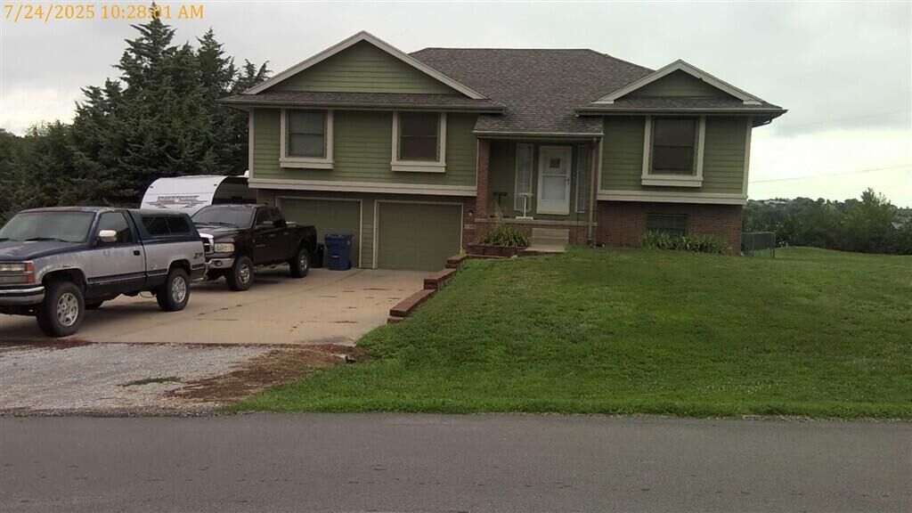 Property Photo:  1500 Beaver Lake Boulevard  NE 68048 