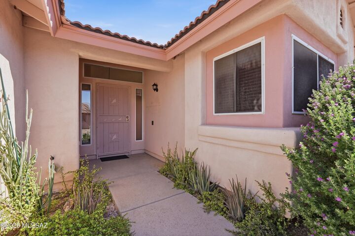 Property Photo: 3024 W Sun Ranch Trail AZ 85742