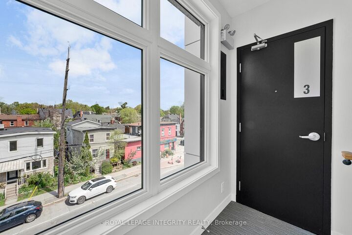 442 Sunnyside Avenue — photo 1