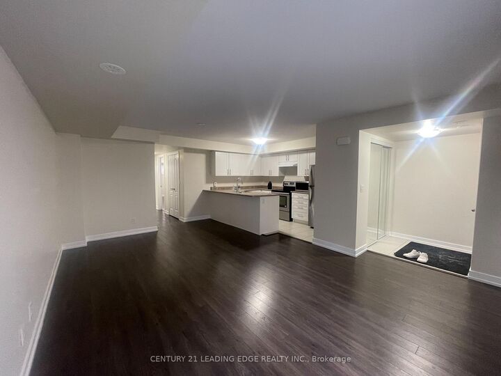 Photo de la propriété: 10 Dunsheath Way 217 ON L6B 1N3