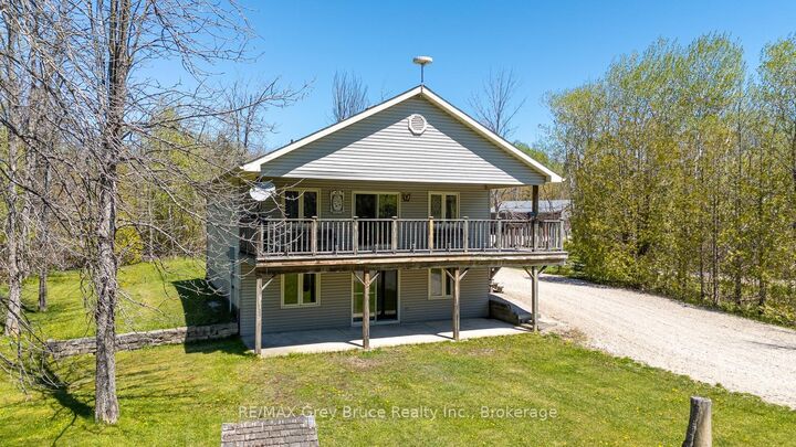 Property Photo: 94 Maple Drive ON N0H 1Z0