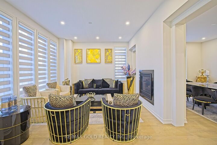 Property Photo: 19 Marigold Boulevard ON L0G 1W0
