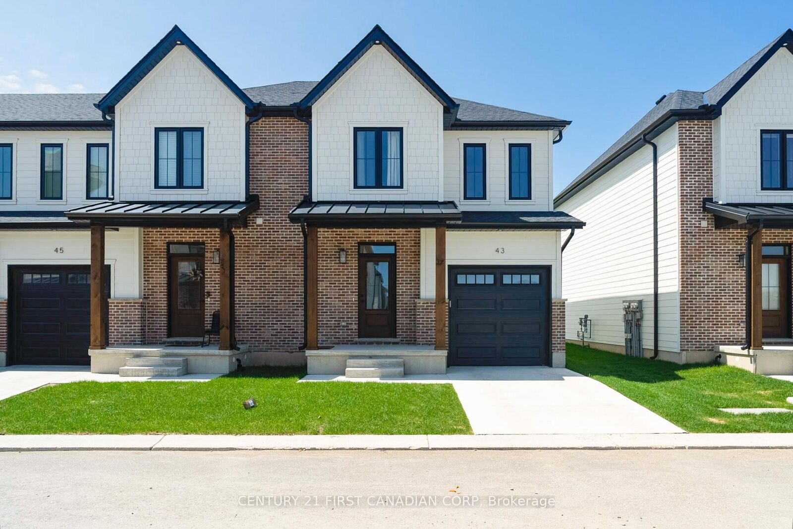 Property Photo: 147 Scotts Drive 20(24) ON N0M 2J0