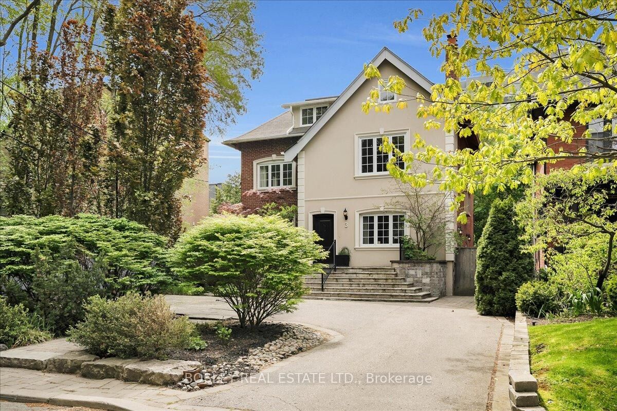 Property Photo: 3 Shorncliffe Avenue ON M4V 1S9