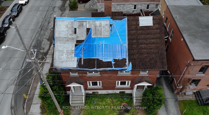 Property Photo:  24-26 Concord Street N  ON K1S 0Y2 