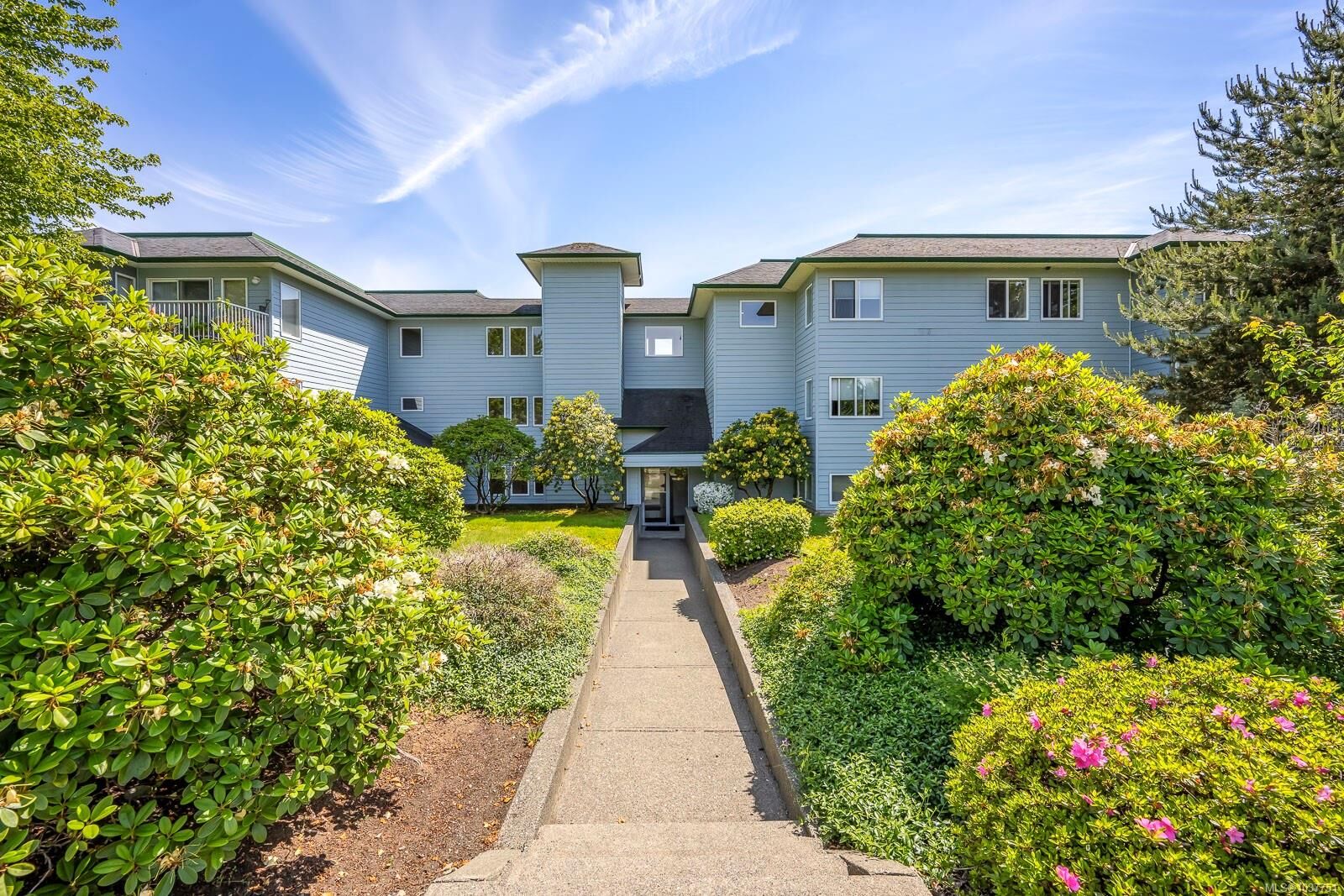 Property Photo:  698 Aspen Rd 101B  BC V9M 3S9 