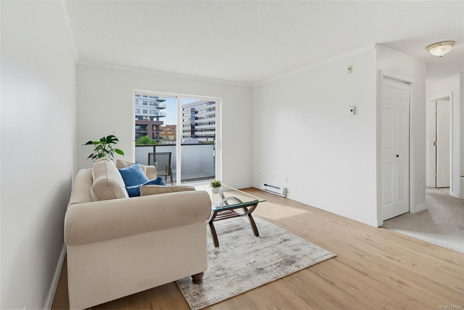 Property Photo:  827 North Park St #415  BC V8W 3Y3 