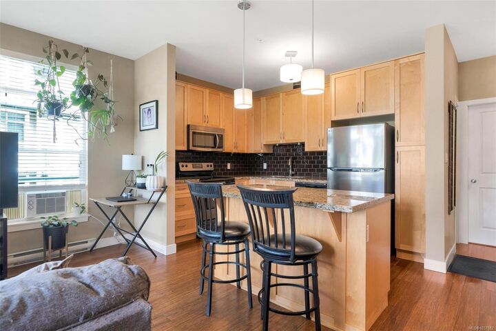 Property Photo: 608 Fairway Ave #302 BC V9B 2R5