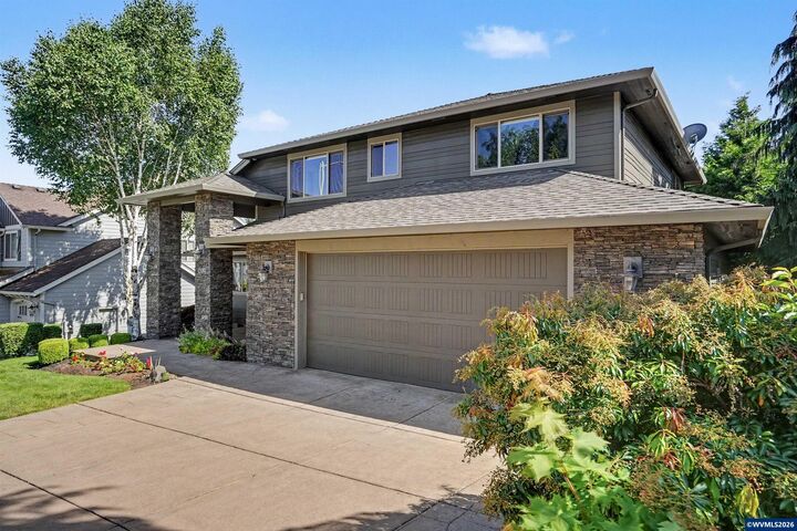 Property Photo:  822 Majestic View Av SE  OR 97306 